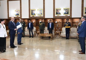 Azerbaijani ambassador presents his credentials to president of Bangladesh