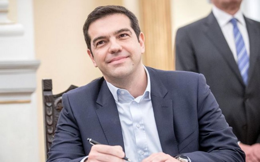 ​Ципрас ушел в отставку с поста премьер-министра Греции