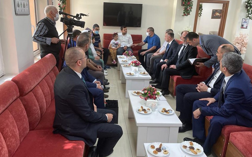 Министр здравоохранения Азербайджана посетил ветеранов, проходящих лечение в Турции