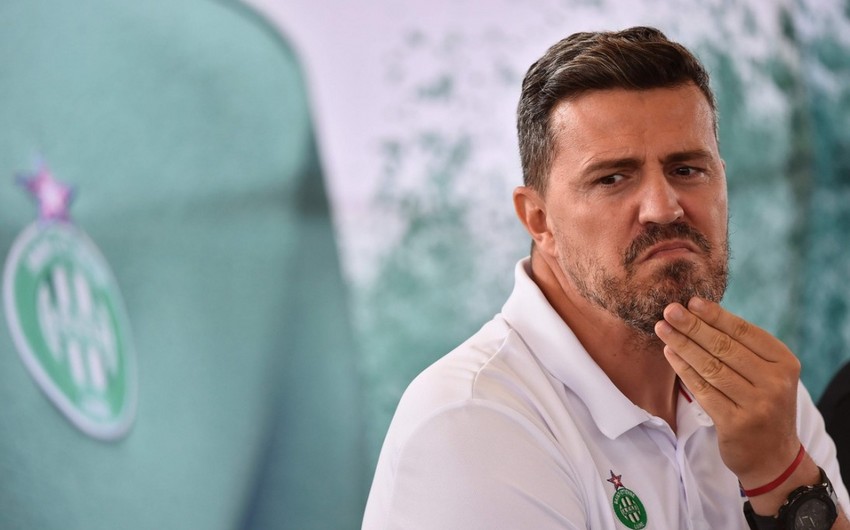 Head coach of Olympiakos FC resigns