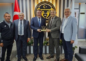 Президент Федерации тяжелой атлетики Азербайджана встретился со своим турецким коллегой