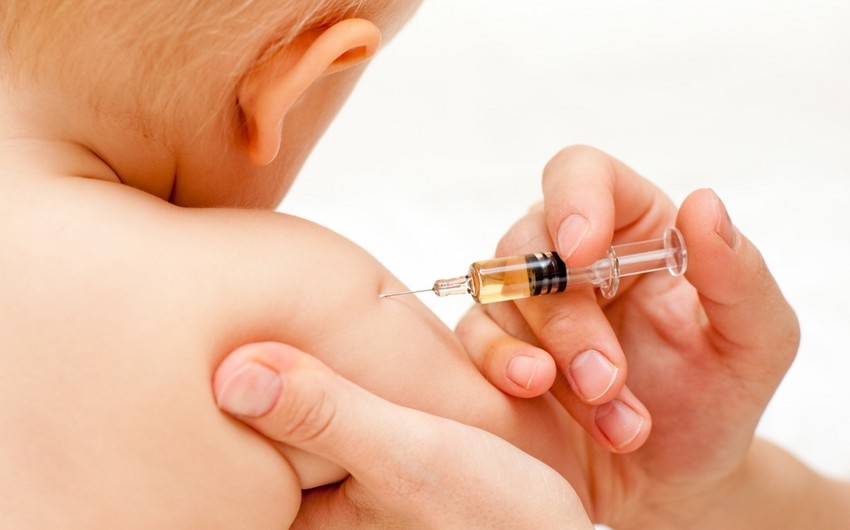 Со следующего года в Азербайджане с трехвалентной оральной полиомиелитной вакцины перейдут на двухвалентную вакцину