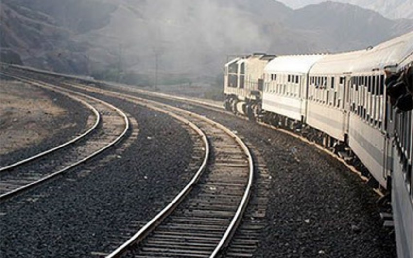 ​Гагик Агаджанян: Железная дорога Иран-Армения экономически невыгодна