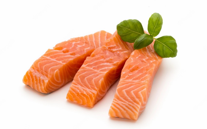 Azerbaijan resumes salmon imports from two countries