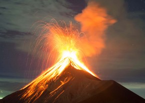 Число погибших при извержении вулкана в Индонезии возросло до 22 человек