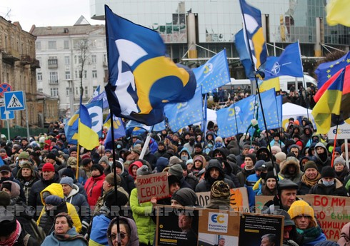 Сторонники Петра Порошенко проводят в Киеве акцию протеста