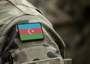 Azərbaycanın dörd hərbçisi Türkiyədə paraşütdən tullanma təlimlərini başa vurub