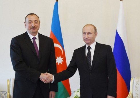 Президент Ильхам Алиев поздравил Владимира Путина
