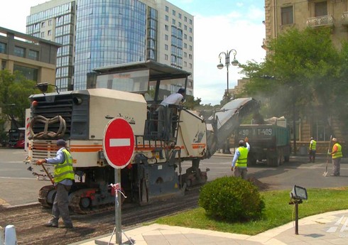 В Баку ремонтируется часть улицы Микаила Мушфига