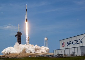 SpaceX rocket to carry record number of satellites