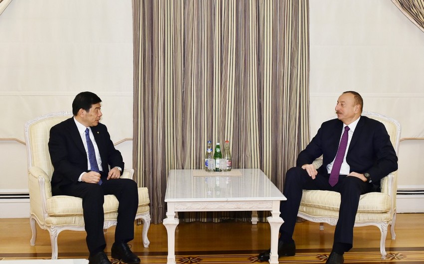 President Ilham Aliyev received Secretary General of World Customs Organization