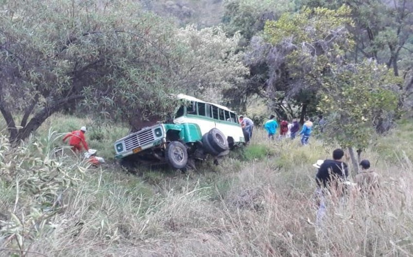 Kolumbiyada avtobus 150 metrdən uçuruma düşüb, 8 nəfər ölüb