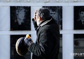 Azerbaijan commemorates victims of 20 January tragedy - PHOTOS