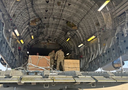 США осуществили первую доставку помощи в Газу военными самолетами