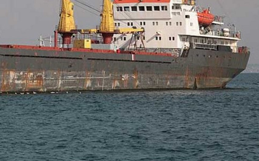 У берегов Йемена в судно с грузом пшеницы из России попала ракета