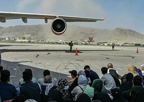 Kabul airport suspends flights
