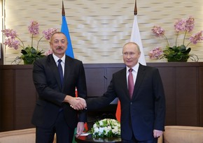 Vladimir Putin İlham Əliyevə zəng edib