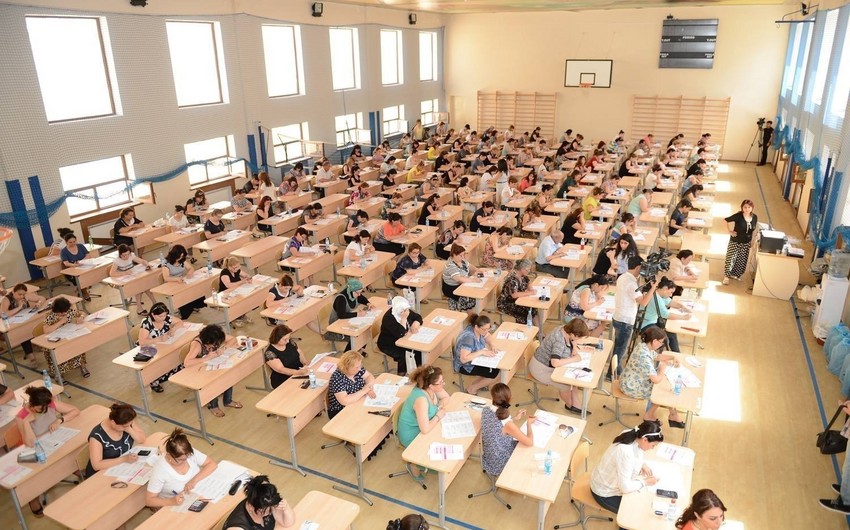 В Азербайджане открыта подача электронных документов для приёма на работу учителей
