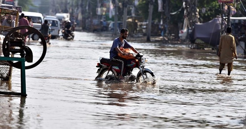 Pakistanda leysan yağışları 27 nəfərin ölümünə səbəb olub