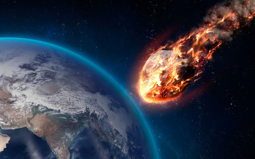 Астероид размером с Эйфелеву башню движется к Земле