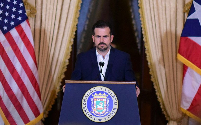 Тысячи жителей Пуэрто-Рико требуют отставки губернатора на фоне скандала