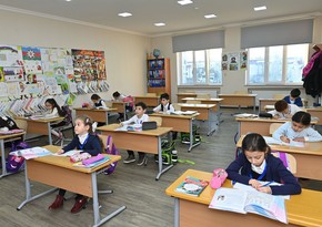 Bu il Bakıda 47 mindən çox şagird məktəbini dəyişib