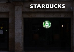 Fitch отозвало все рейтинги Starbucks