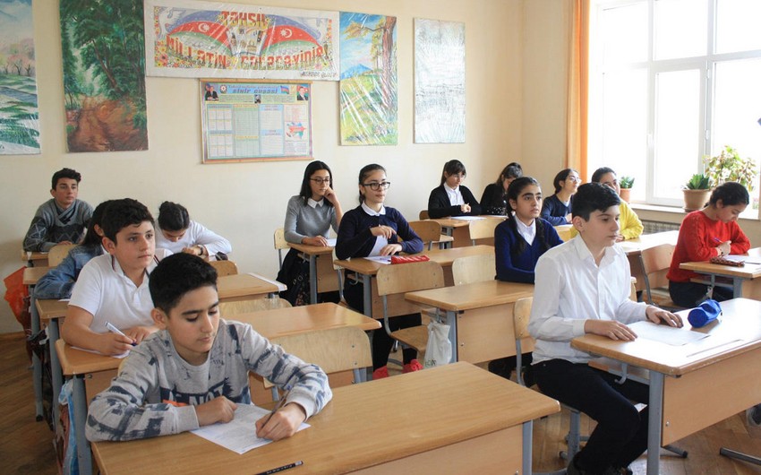 В школах Баку проводятся мониторинги