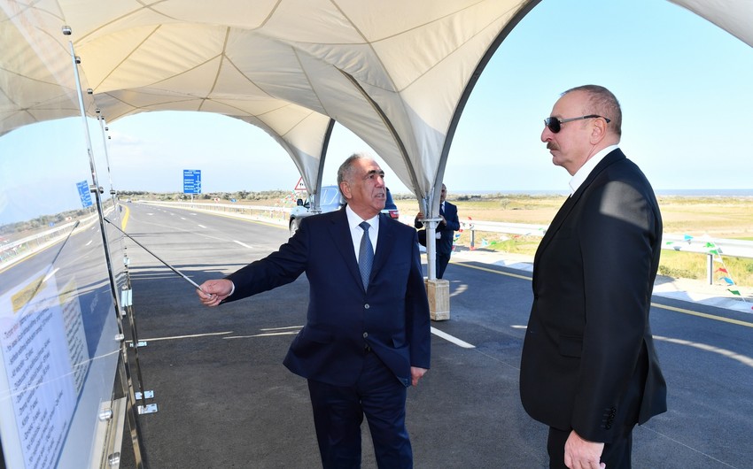 Президент принял участие в открытии новой платной автомобильной дороги Баку-Губа-госграница с РФ