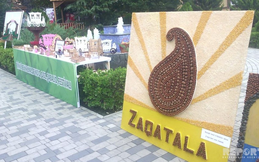 В Азербайджане проводится I Международный фестиваль фундука, орехов и каштана - ФОТО