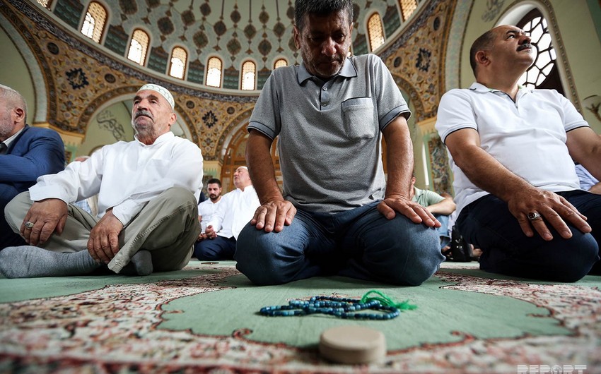 Ибрагим Мамедов: Решения относительно входа в мечети нет