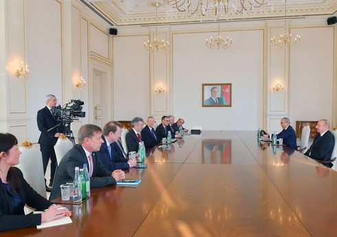 Президент Ильхам Алиев принял председателя Восточного комитета германской экономики