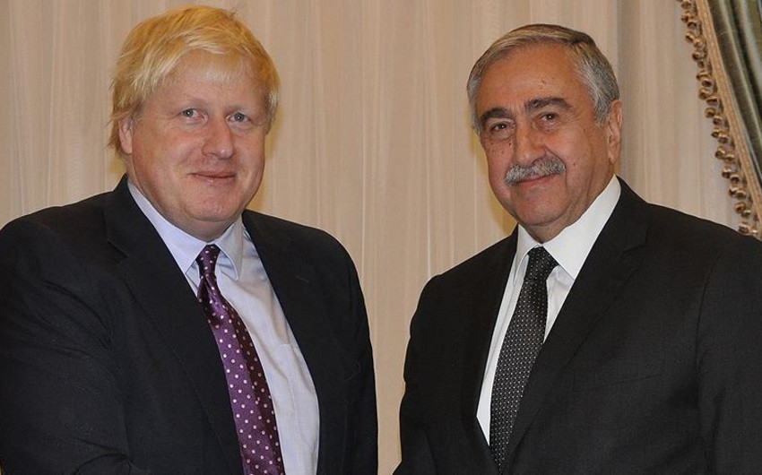 Глава Северного Кипра провел телефонный разговор с Борисом Джонсоном