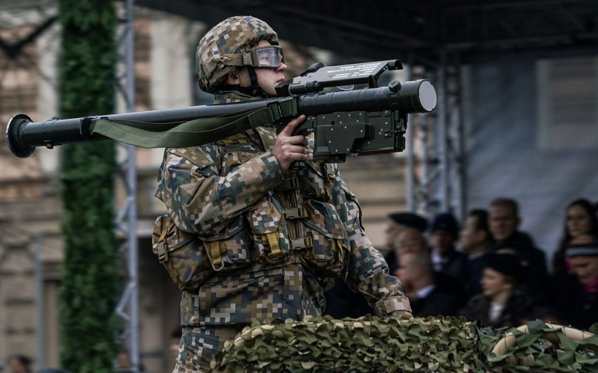 US preparing to send cargo of weapons to Ukraine