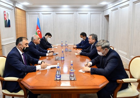 Али Асадов встретился с заместителем премьер-министра Казахстана