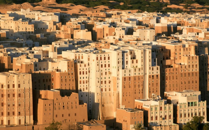 ​ОАЭ приостановили работу посольства в Йемене