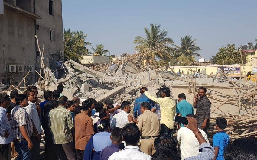 В Индии обрушилось здание, под завалами могут находиться около 90 человек - ФОТО