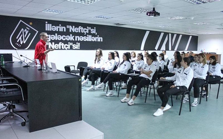 Neftçinin məşqçi və futbolçuları üçün seminar təşkil olunub