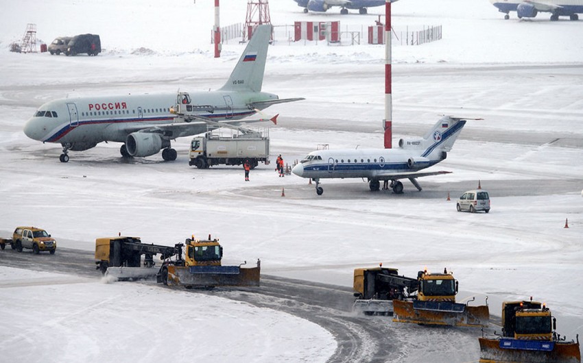 Snowy weather conditions in Moscow cancel 15 flights 