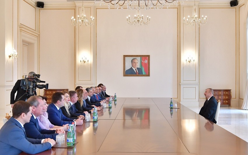 President Ilham Aliyev receives delegation led by Russian Jewish Congress president