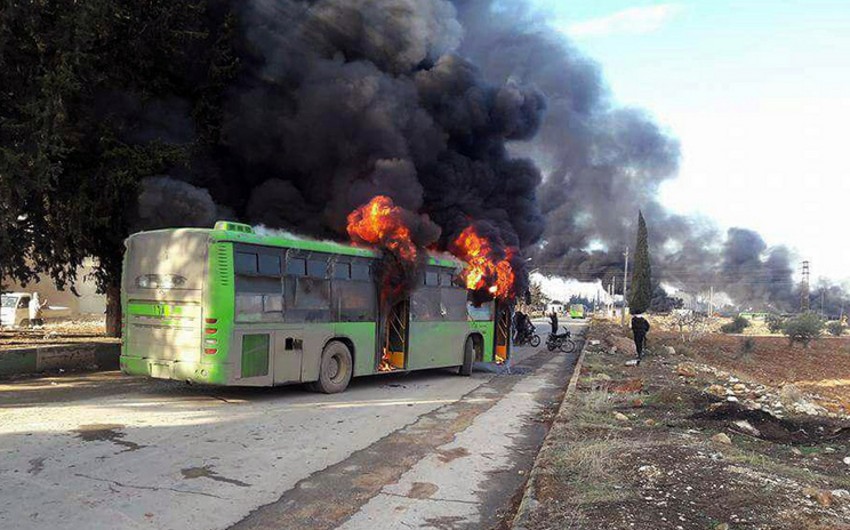 Вооруженные группировки сожгли 21 автобус, предназначенный для эвакуации из Идлиба