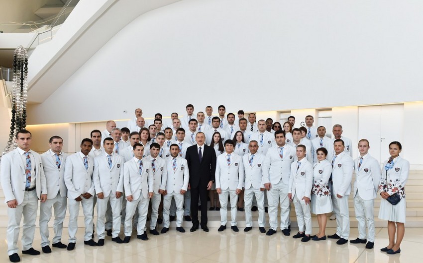 Prezident İlham Əliyev XXXI Yay Olimpiya Oyunlarında iştirak edəcək idmançıların yolasalma mərasimində iştirak edib
