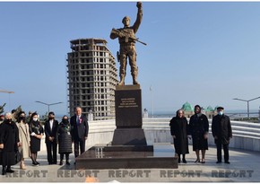 В Сумгайыте  открылся памятник Воин-победитель