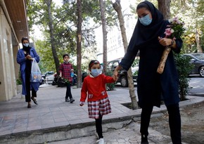 Iran approves vaccination of children aged 9-12
