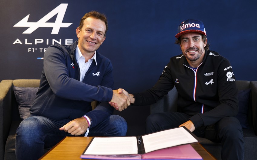 Formula 1 komandası Fernando Alonso ilə yeni müqavilə imzalayıb