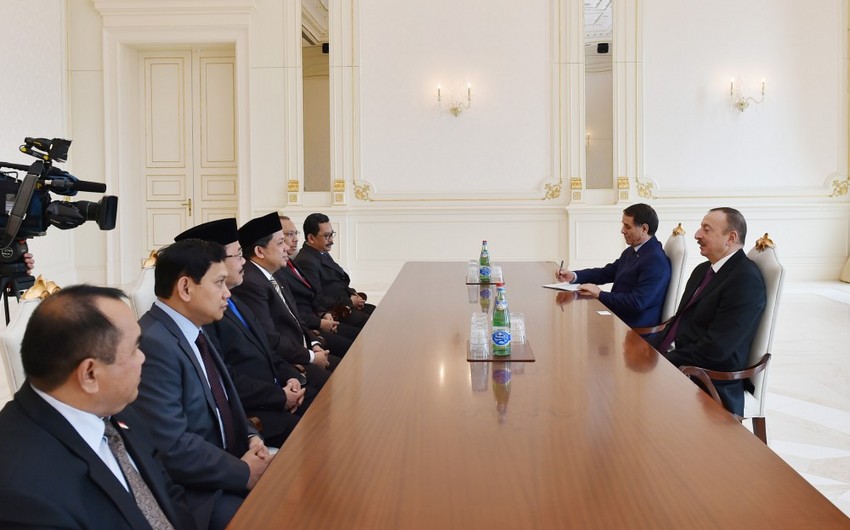 Президент Ильхам Алиев принял членов Палаты представителей парламента Индонезии