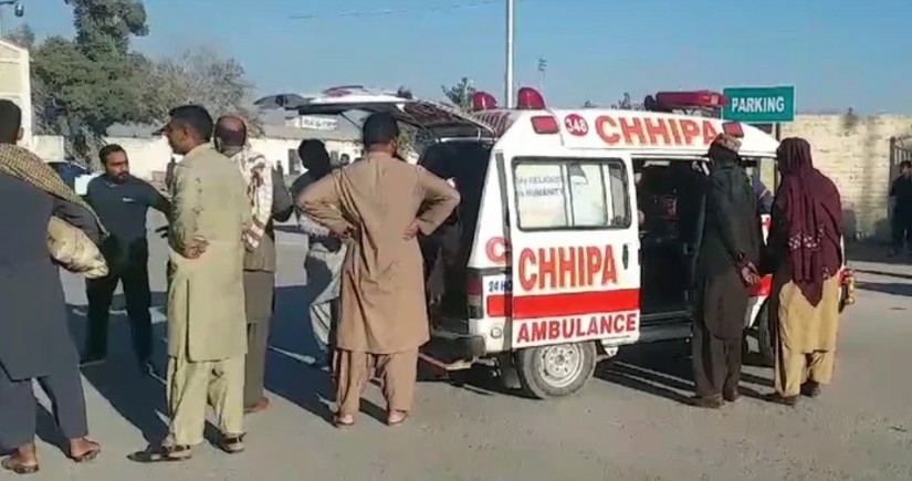 At least 24 killed in Pakistan train station bomb blast, police say