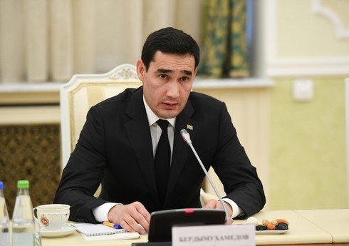 Президент Туркменистана провел кадровые перестановки в правительстве страны