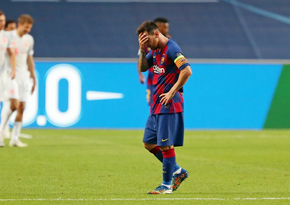 Barcelona concedes eight goals after 74 years