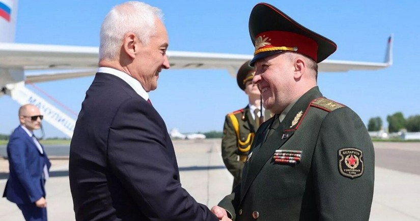 Russian Defense Minister visiting Belarus